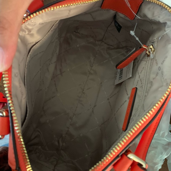 New MK ciara medium 🍭 - Picture 7 of 9